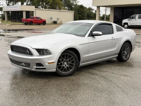 Silver 2014 Ford Mustang V6 Premium for sale in Blytheville, AR