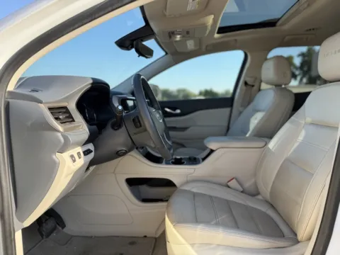 More photos of 2023 GMC Acadia Denali at Tri-State Motor Company, AR