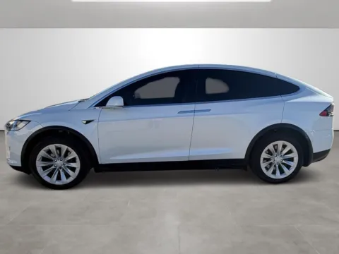 More photos of 2020 Tesla Model X at Tri-State Motor Company, AR
