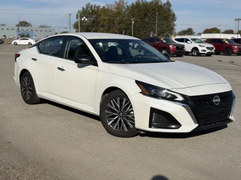 White 2024 Nissan Altima 2.5 SV for sale in Blytheville, AR