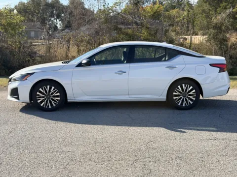 More photos of 2024 Nissan Altima 2.5 SV at Tri-State Motor Company, AR