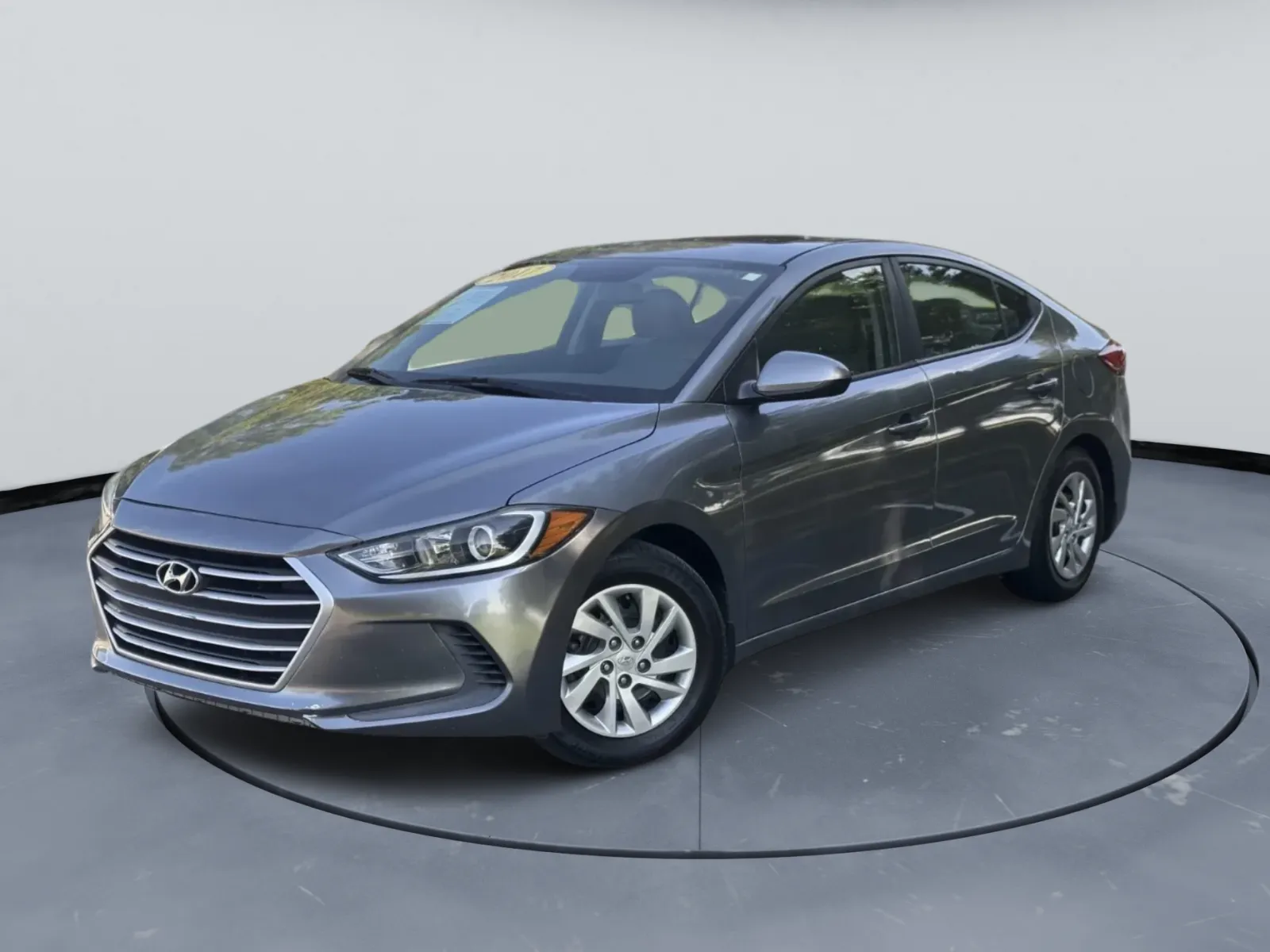 Gray 2017 Hyundai ELANTRA SE for sale in Blytheville, AR