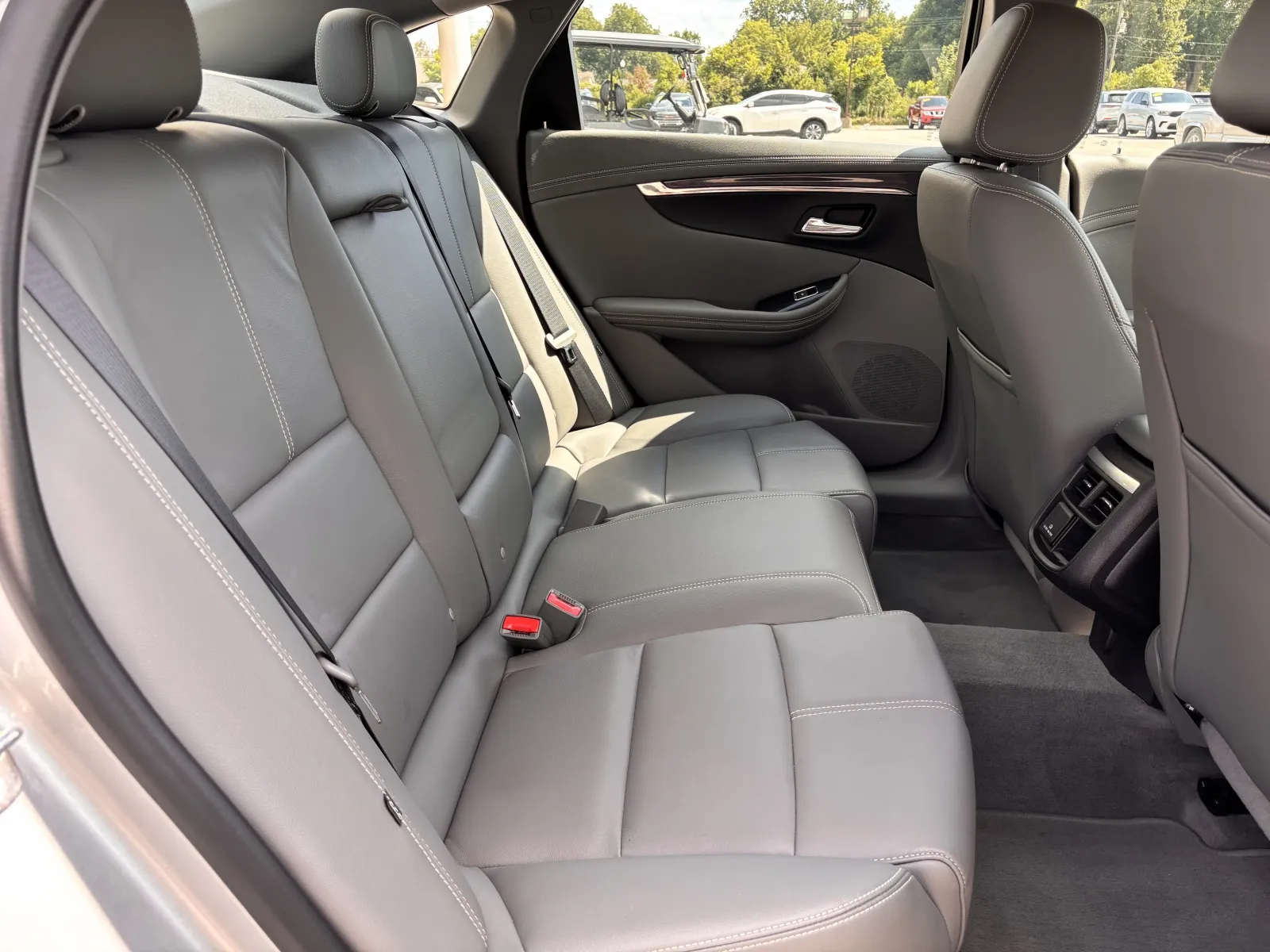 2017 Chevrolet Impala 1LT - Photo 22