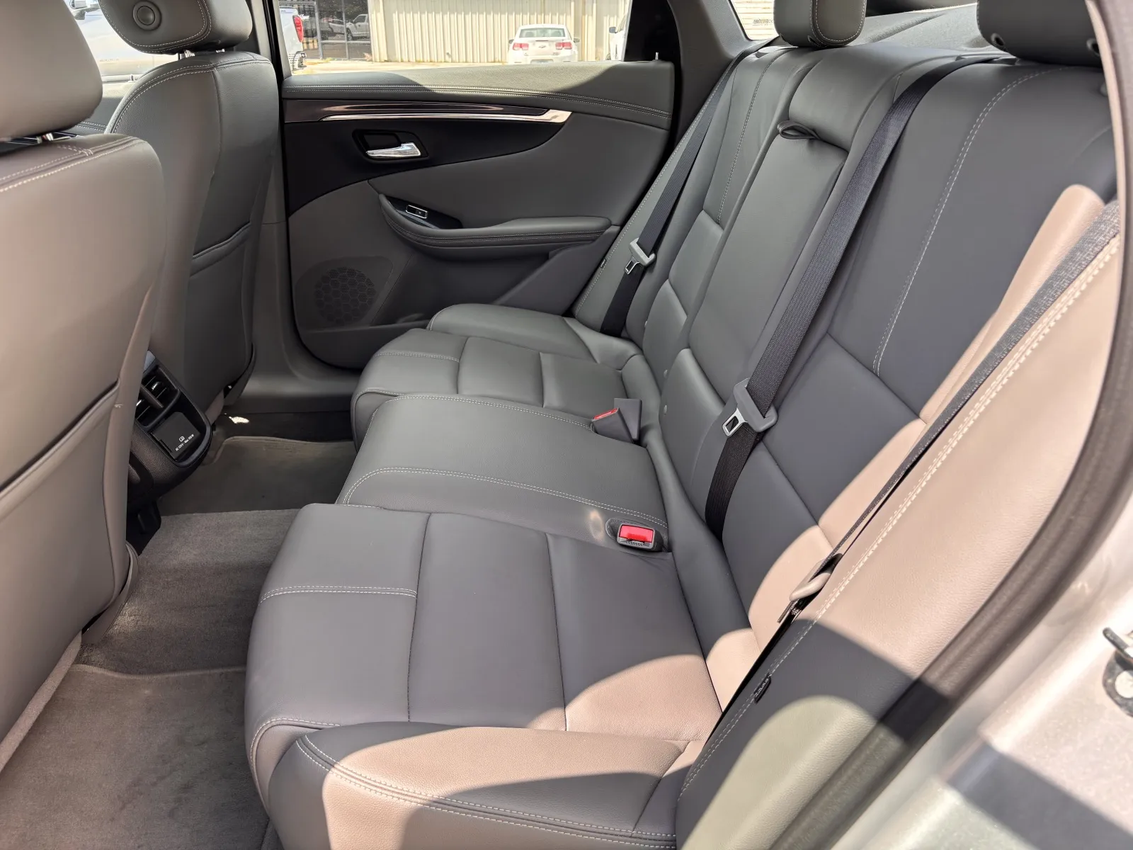 2017 Chevrolet Impala 1LT - Photo 21