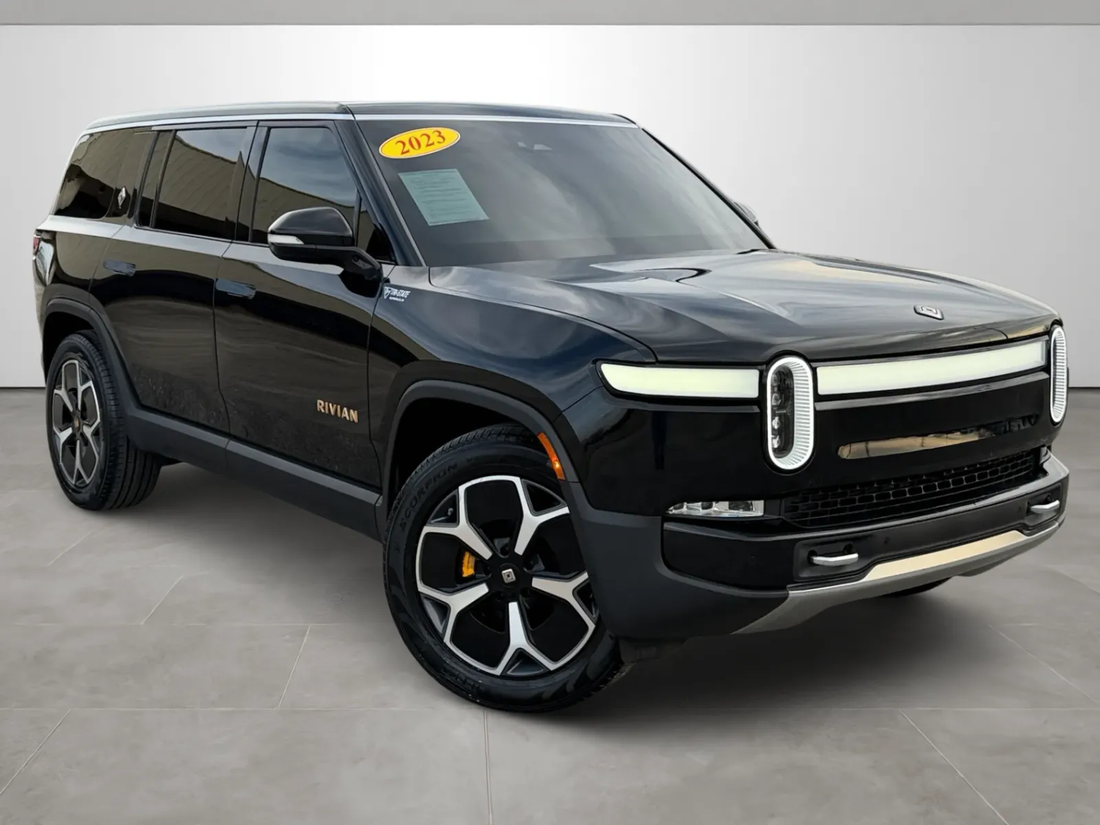 2023 Rivian R1S Adventure's photo