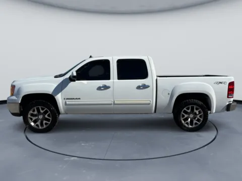 More photos of 2009 GMC Sierra 1500 SLT at Tri-State Motor Company, AR