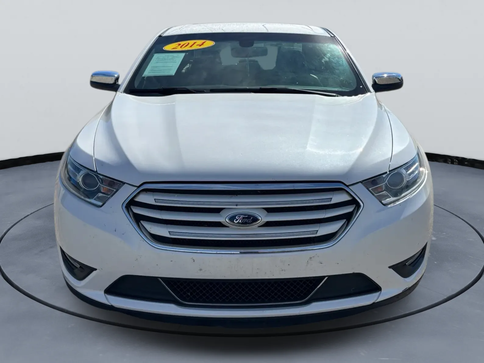 Photos of 2014 Ford Taurus Limited for sale in Blytheville, AR at Tri-State Motor Company