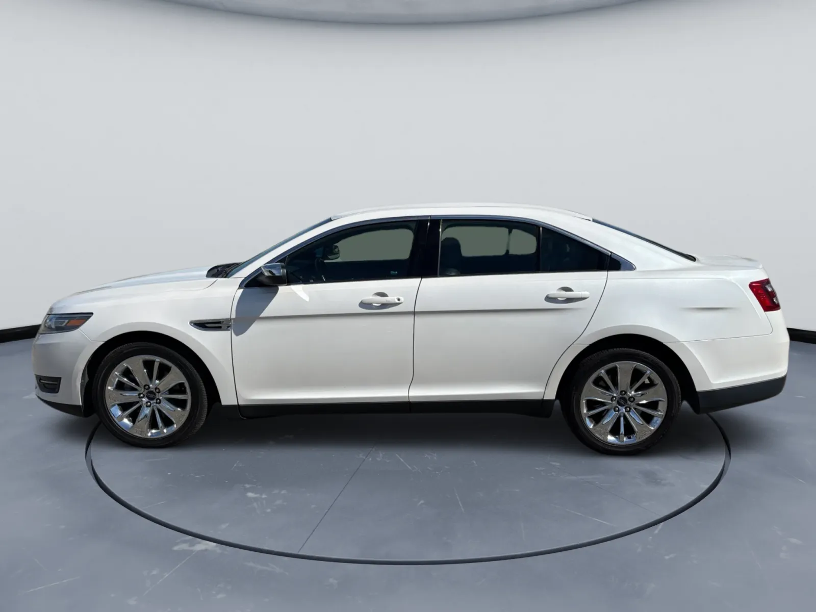 More photos of 2014 Ford Taurus Limited at Tri-State Motor Company, AR