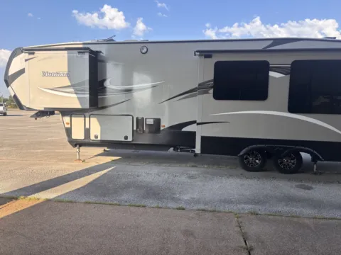 More photos of 2015 Keystone Montana at Tri-State Motor Company, AR