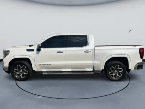 More photos of 2024 GMC Sierra 1500 SLT at Tri-State Motor Company, AR