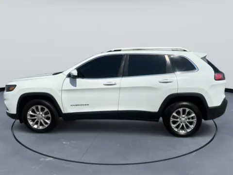 More photos of 2019 Jeep Cherokee Latitude at Tri-State Motor Company, AR