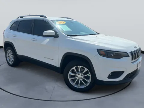 White 2019 Jeep Cherokee Latitude for sale in Blytheville, AR