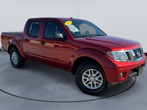 Red 2016 Nissan Frontier for sale in Blytheville, AR