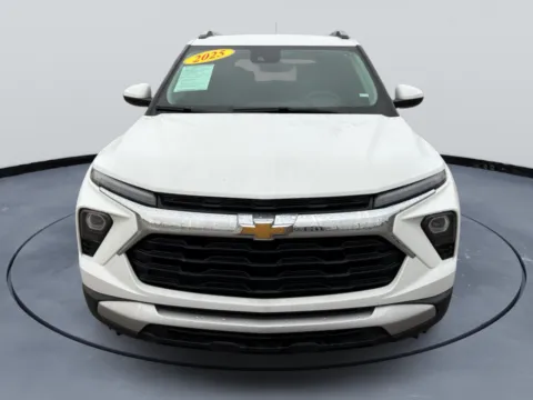 Photos of 2025 Chevrolet Trailblazer LT for sale in Blytheville, AR at Tri-State Motor Company