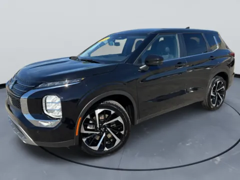 Another view of 2024 Mitsubishi Outlander for sale in Blytheville, AR at Tri-State Motor Company