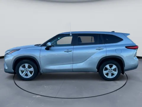 More photos of 2023 Toyota Highlander at Tri-State Motor Company, AR