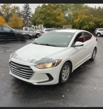 White 2017 Hyundai Elantra SE Sedan 4D for sale in Elkridge, MD