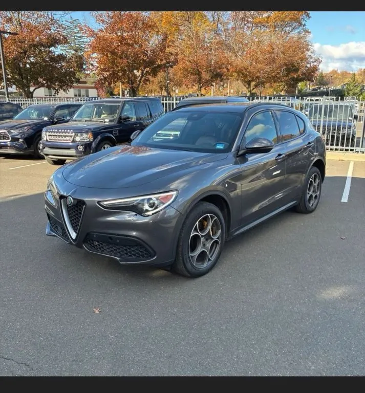 2018 Alfa Romeo Stelvio Ti Sport