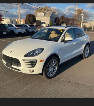 White 2018 Porsche Macan Sport Utility 4D for sale in Elkridge, MD