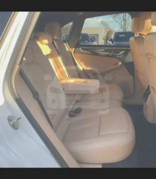 More photos of 2018 Porsche Macan Sport Utility 4D at Bumble Auto - Elkridge, MD