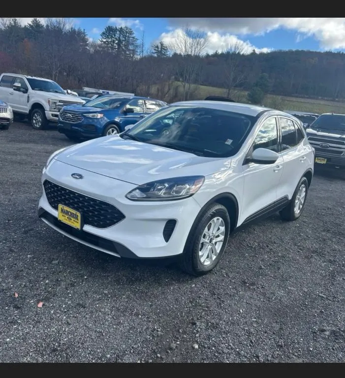 2020 Ford Escape SE Sport Utility 4D