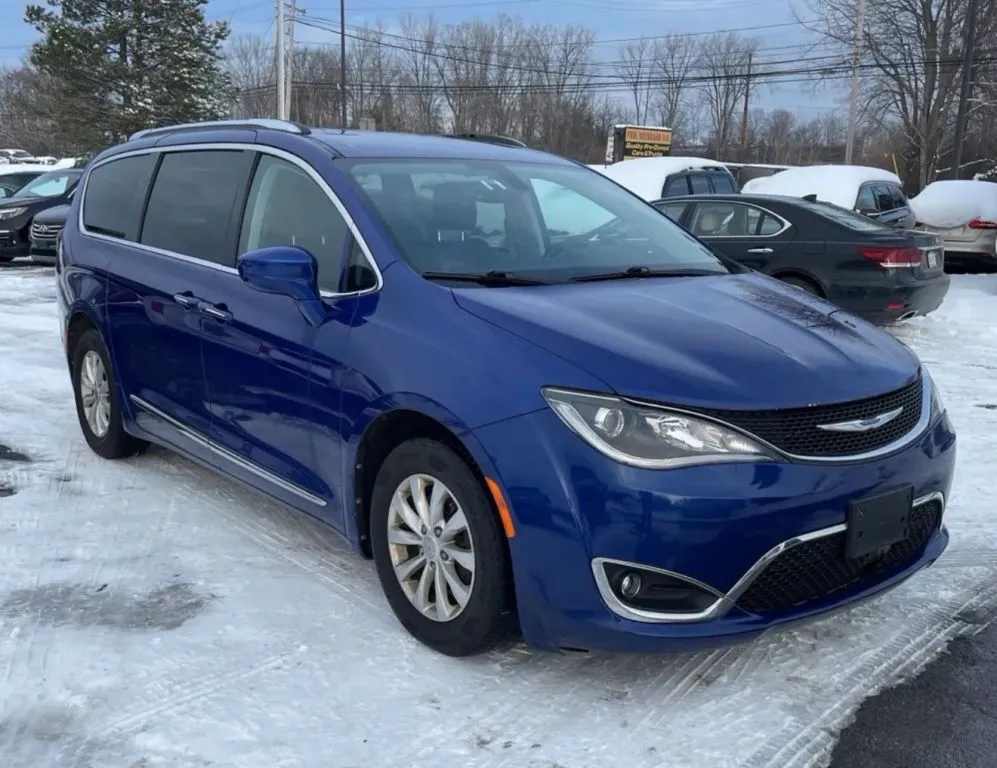2018 Chrysler Pacifica Touring L Plus Minivan 4D for sale in Elkridge, MD