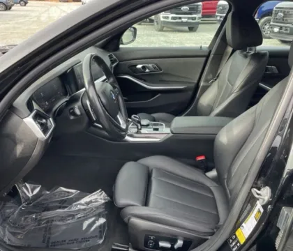 More photos of 2020 BMW 3 Series 330i xDrive Sedan 4D at Bumble Auto - Elkridge, MD