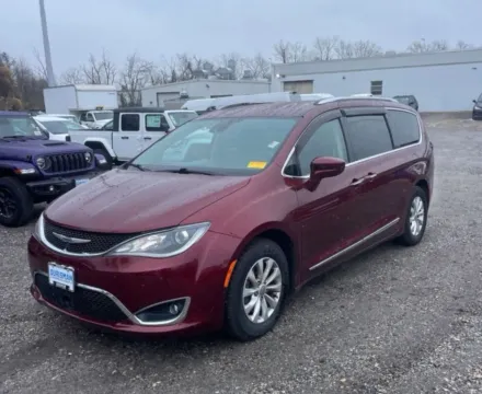 Red 2020 Chrysler Pacifica Touring L Minivan 4D for sale in Elkridge, MD