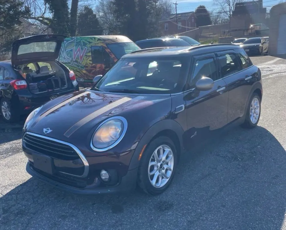 2017 MINI Clubman Base's photo