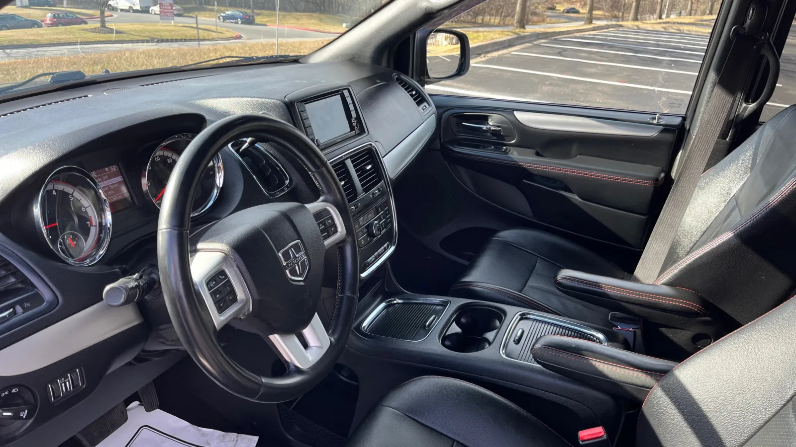 Dodge Grand Caravan photo 17