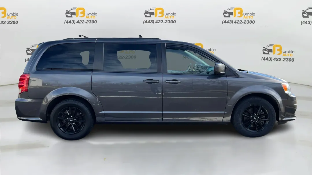 Dodge Grand Caravan photo 4