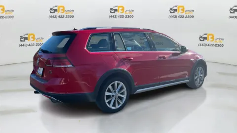 More photos of 2018 Volkswagen Golf Alltrack TSI SE Wagon 4D at Bumble Auto - Elkridge, MD