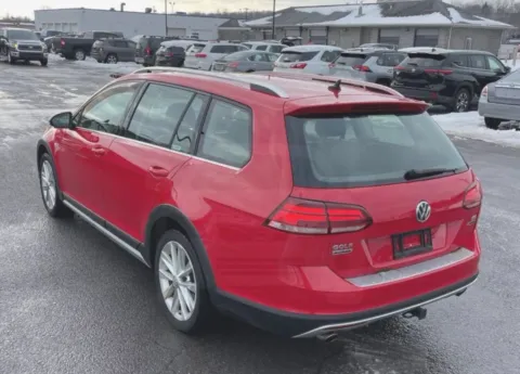 Photos of 2018 Volkswagen Golf Alltrack TSI SE Wagon 4D for sale in Elkridge, MD at Bumble Auto - Elkridge