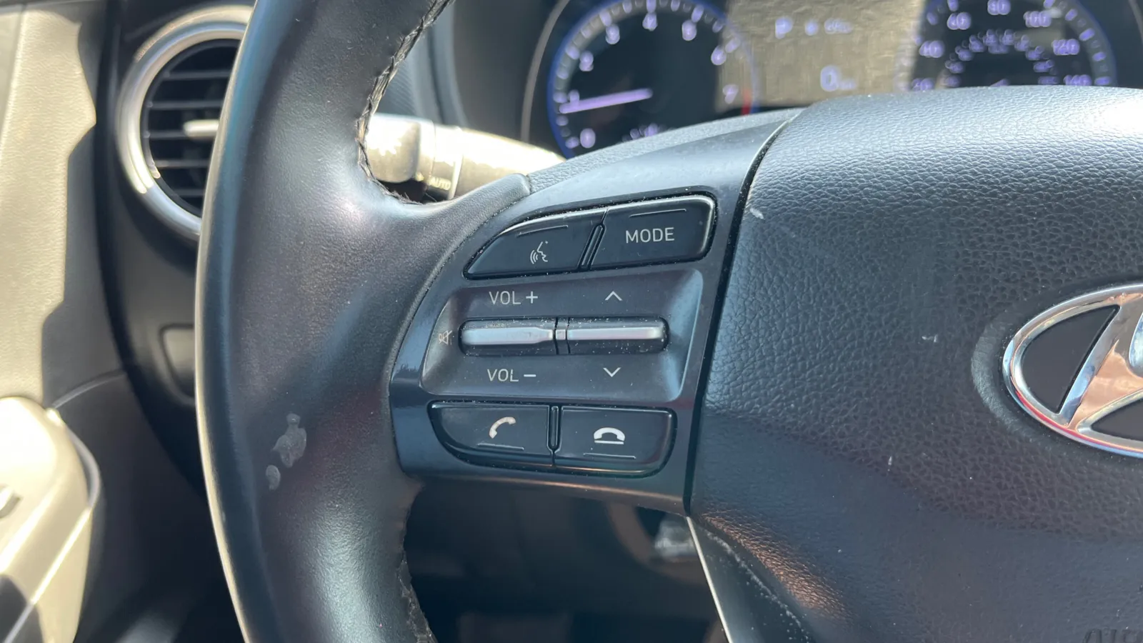 Hyundai Kona photo 24