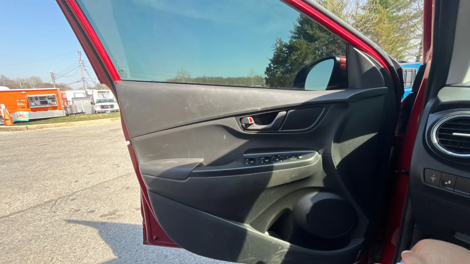 Hyundai Kona photo 18