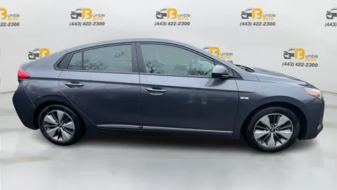 More photos of 2019 Hyundai Ioniq Plug-in Hybrid Hatchback 4D at Bumble Auto - Elkridge, MD