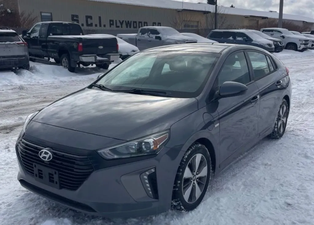 Gray 2019 Hyundai Ioniq Plug-in Hybrid Hatchback 4D for sale in Elkridge, MD