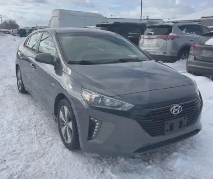 More photos of 2019 Hyundai Ioniq Plug-in Hybrid Hatchback 4D at Bumble Auto - Elkridge, MD