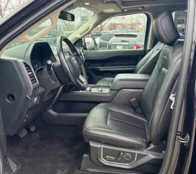 More photos of 2019 Ford Expedition Platinum Sport Utility 4D at Bumble Auto - Elkridge, MD