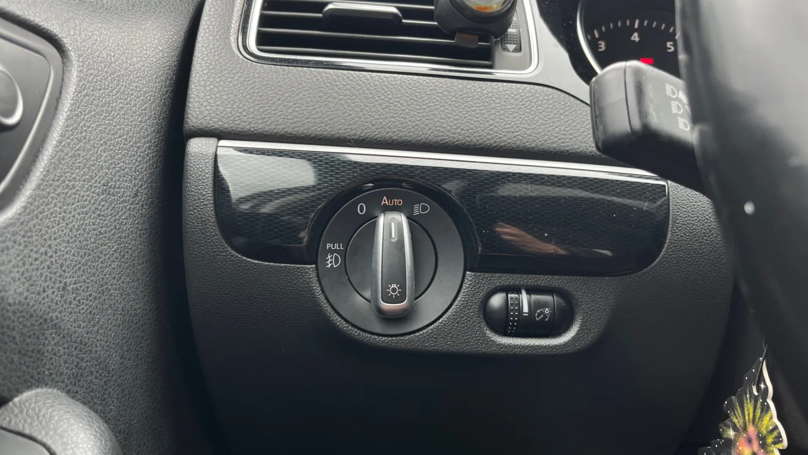 Volkswagen Jetta photo 18