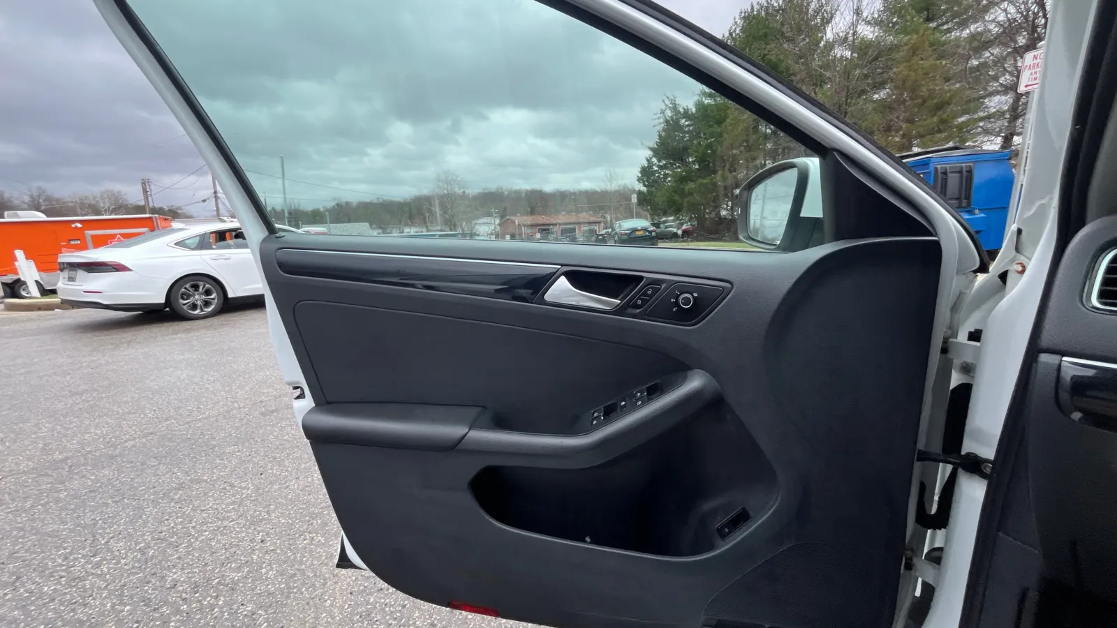 Volkswagen Jetta photo 19
