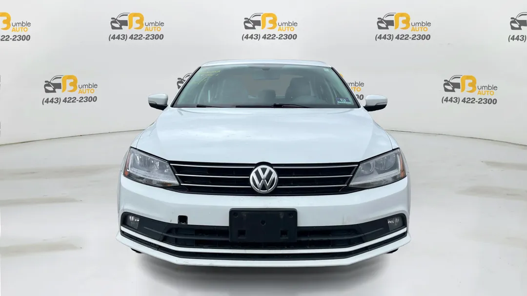 Volkswagen Jetta photo 2