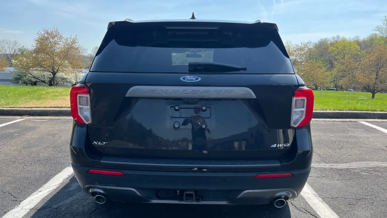 Ford Explorer photo 12
