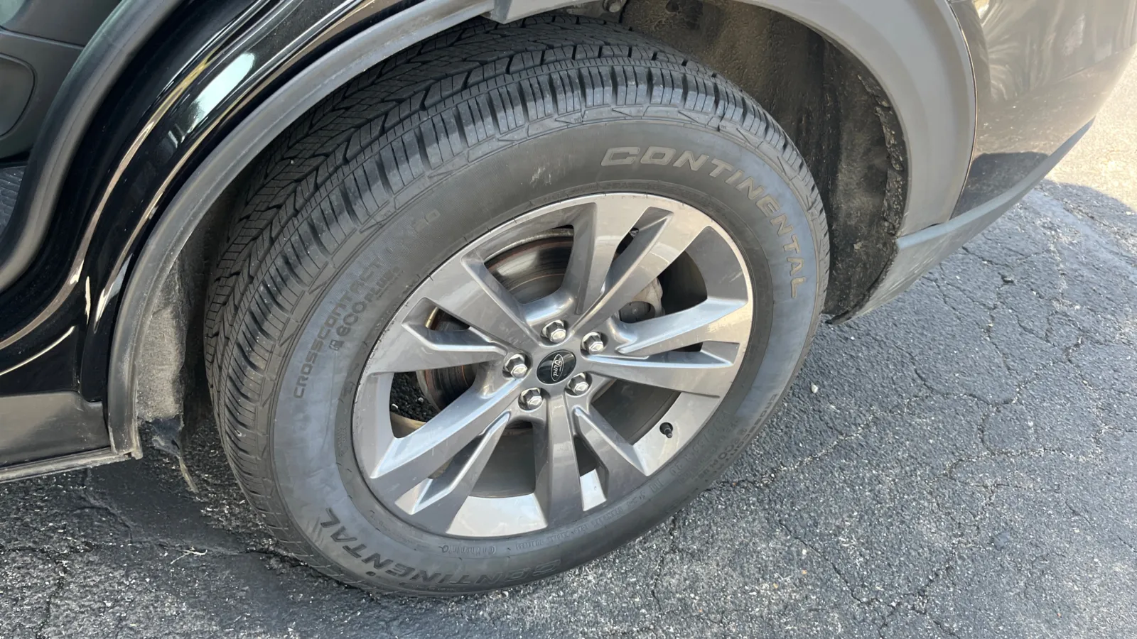 Ford Explorer photo 13
