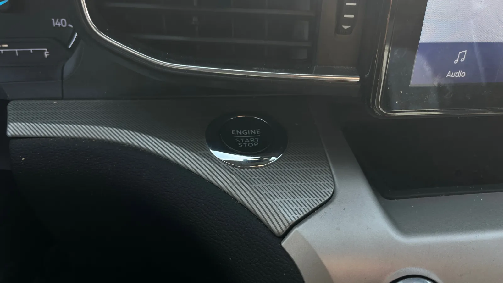 Ford Explorer photo 24