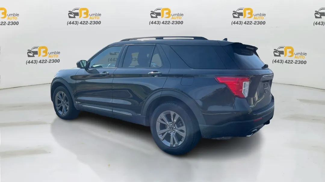 Ford Explorer photo 7