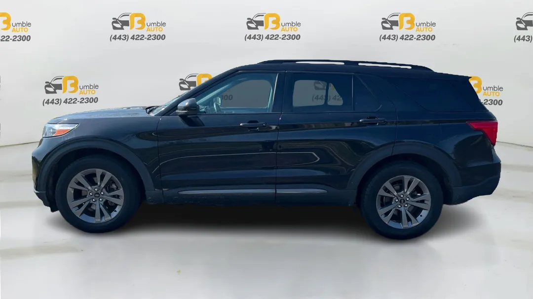 Ford Explorer photo 8