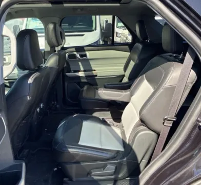 More photos of 2022 Ford Explorer XLT Sport Utility 4D at Bumble Auto - Elkridge, MD