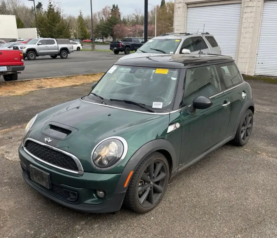 Green 2013 MINI Hardtop Cooper S Hatchback 2D for sale in Elkridge, MD
