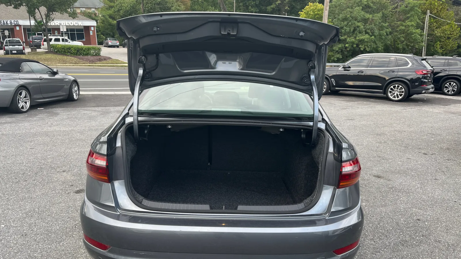 Volkswagen Jetta photo 12
